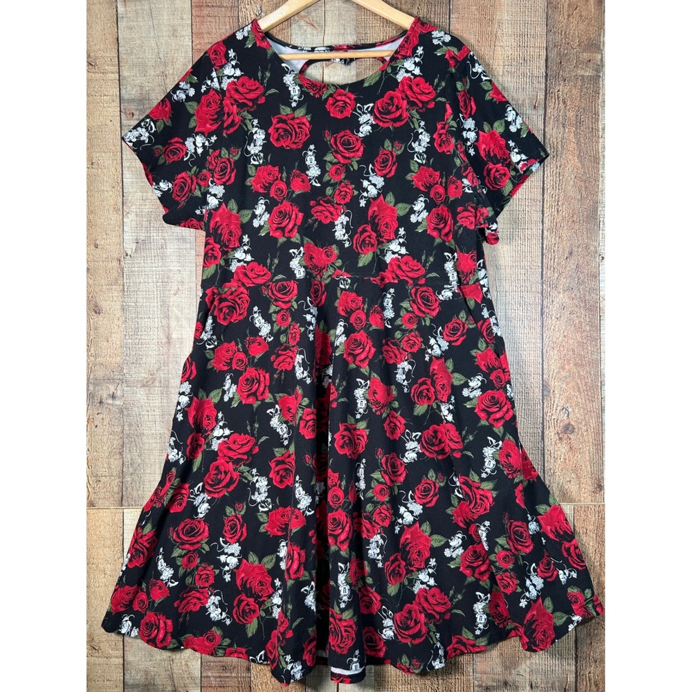 Torrid 4 4X Disney Mickey Minnie Rose Skater Dress Cutout Back Plus Size
